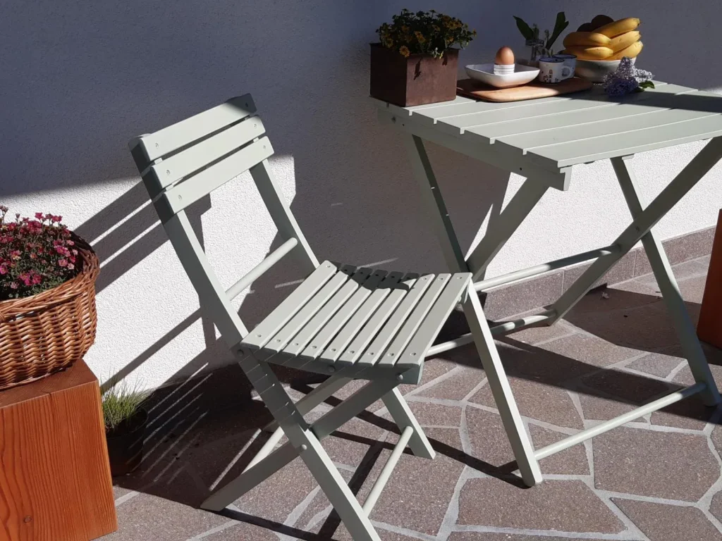 Sedia pieghevole da giardino in legno Basic